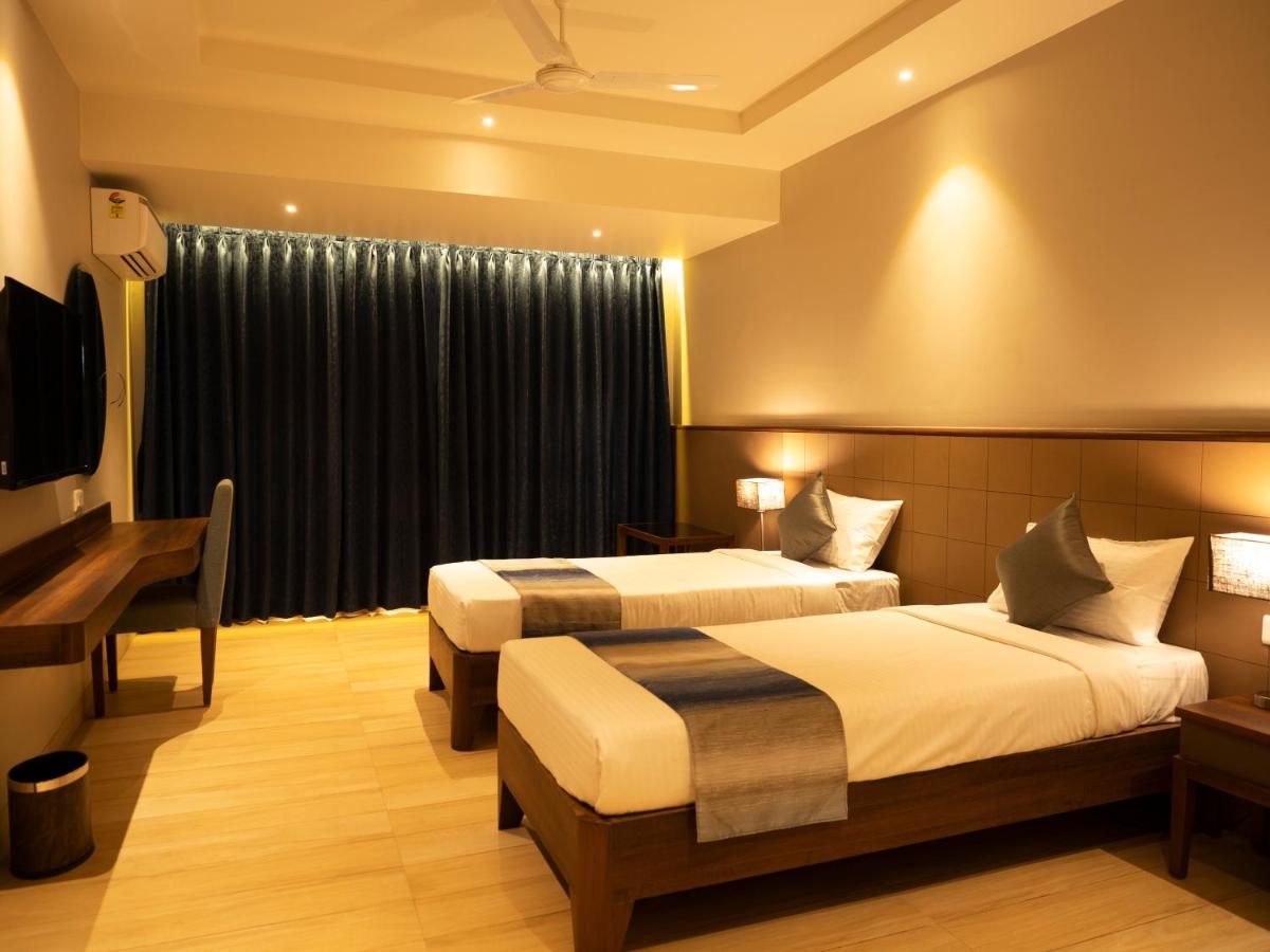 Cosmique Clarks Inn Suites Goa Madgaon Exterior photo