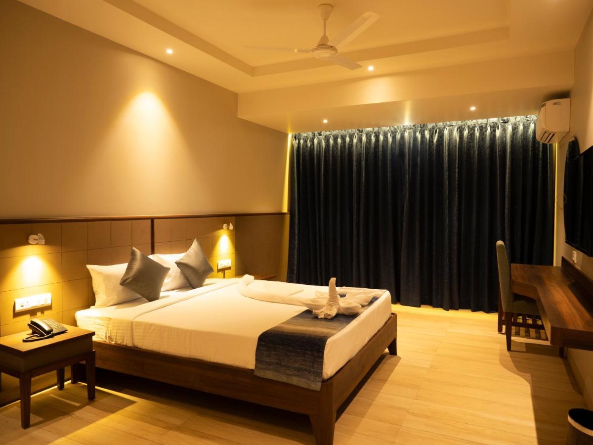 Cosmique Clarks Inn Suites Goa Madgaon Exterior photo