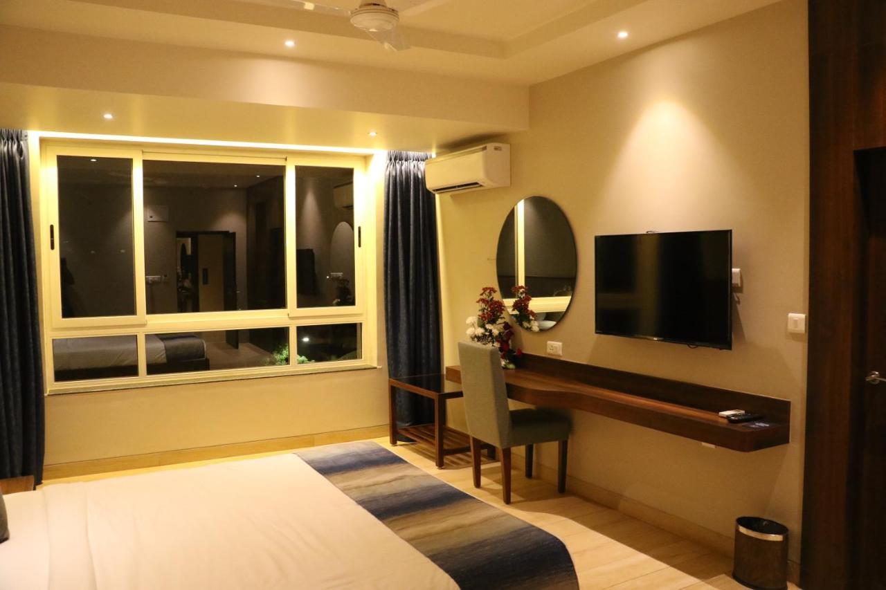Cosmique Clarks Inn Suites Goa Madgaon Exterior photo