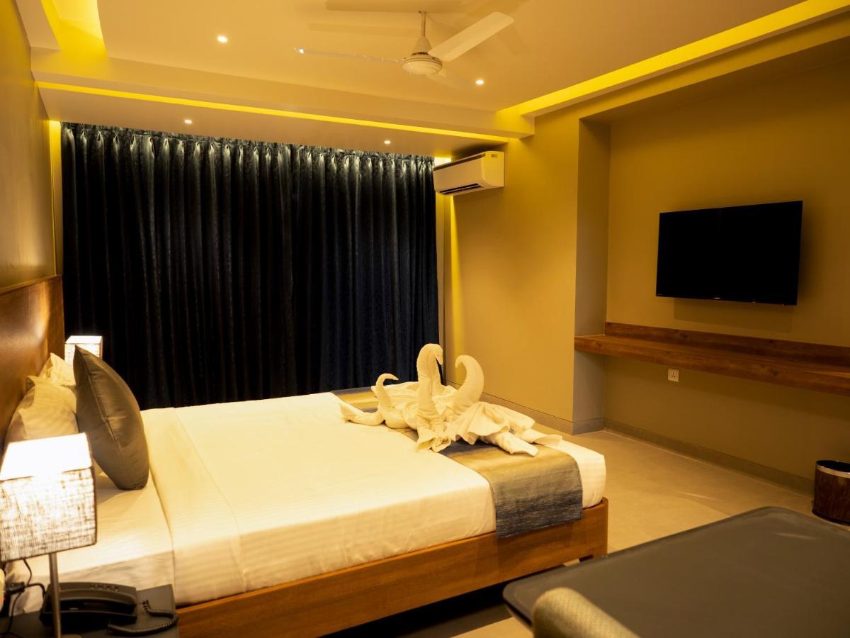 Cosmique Clarks Inn Suites Goa Madgaon Exterior photo